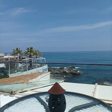 Beachfront Apartment 罗希姆诺 外观 照片