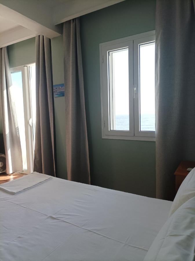 Beachfront Apartment 罗希姆诺 外观 照片